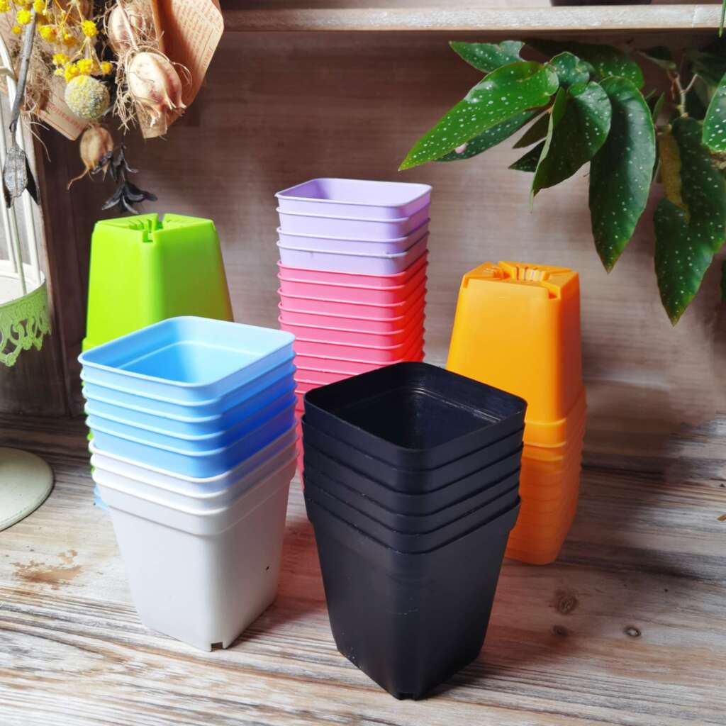 Nursery Square Pot 7×7cm – White, Black or Random Colour