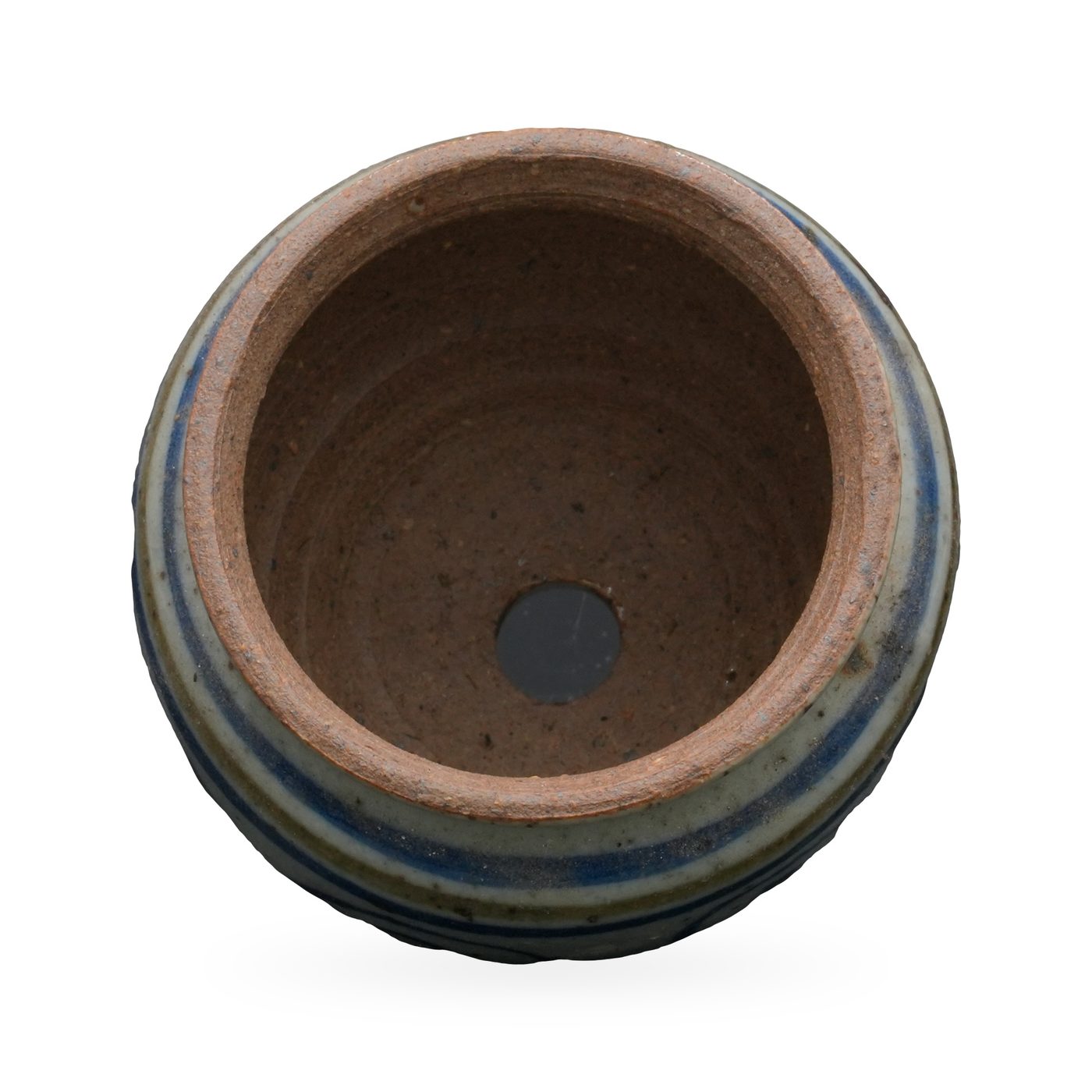 Rounded grey-white pot with a cobalt-blue scroll pattern, blue and olive stripes and brown clay rim – view 3
