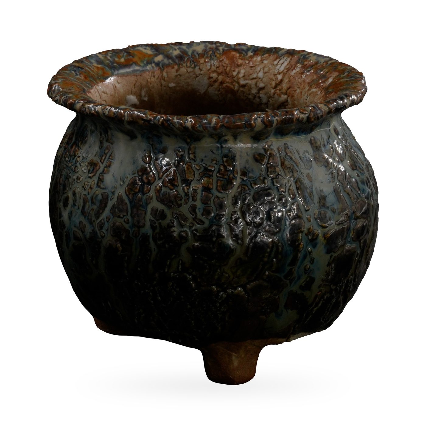 Glossy black crackle-glaze footed pot with a ruffled rust-brown and cream rim, 9.5×7.5cm – view 2