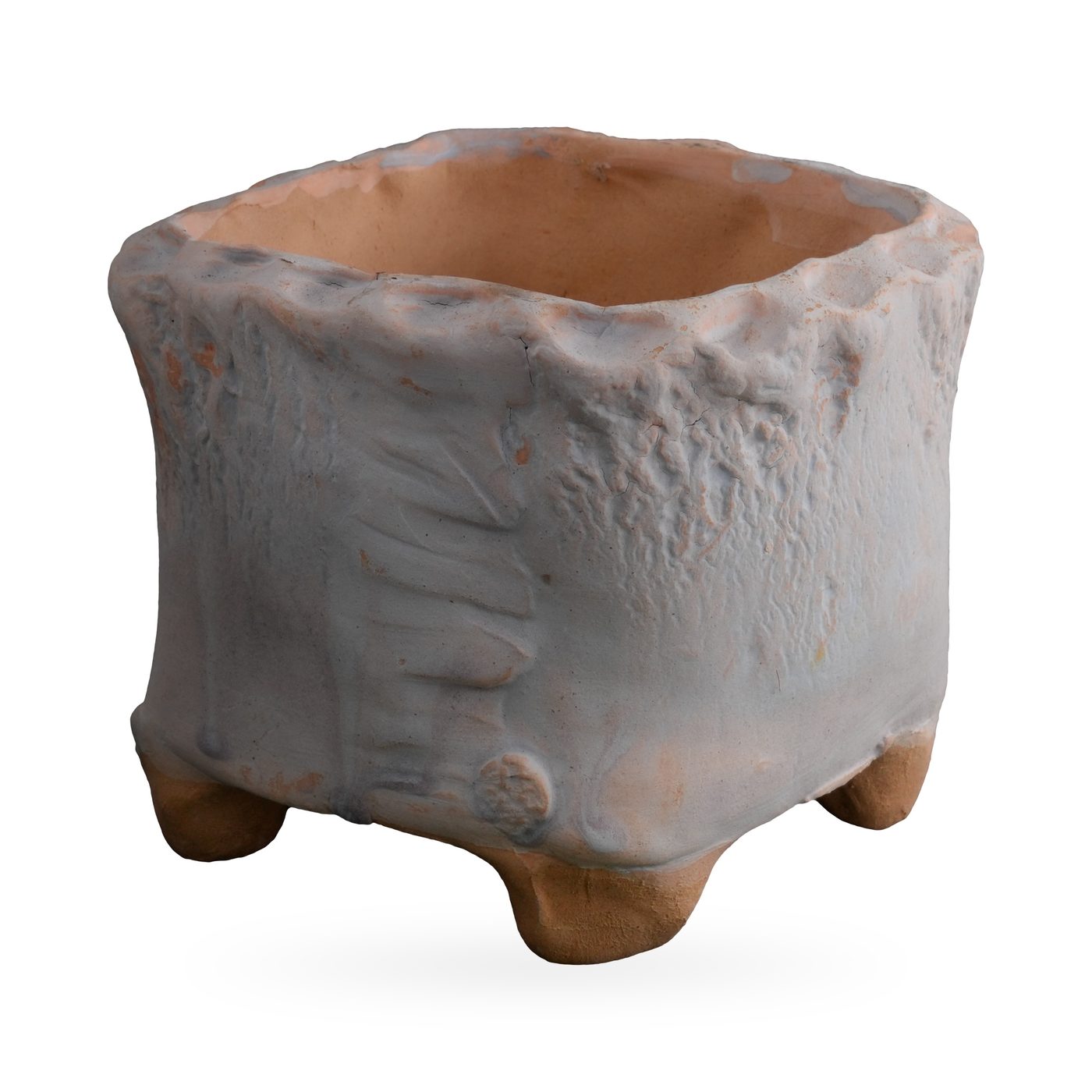 Pale white-blue square footed pot with feather-like ridge, round stamped motif and scalloped rim – view 2