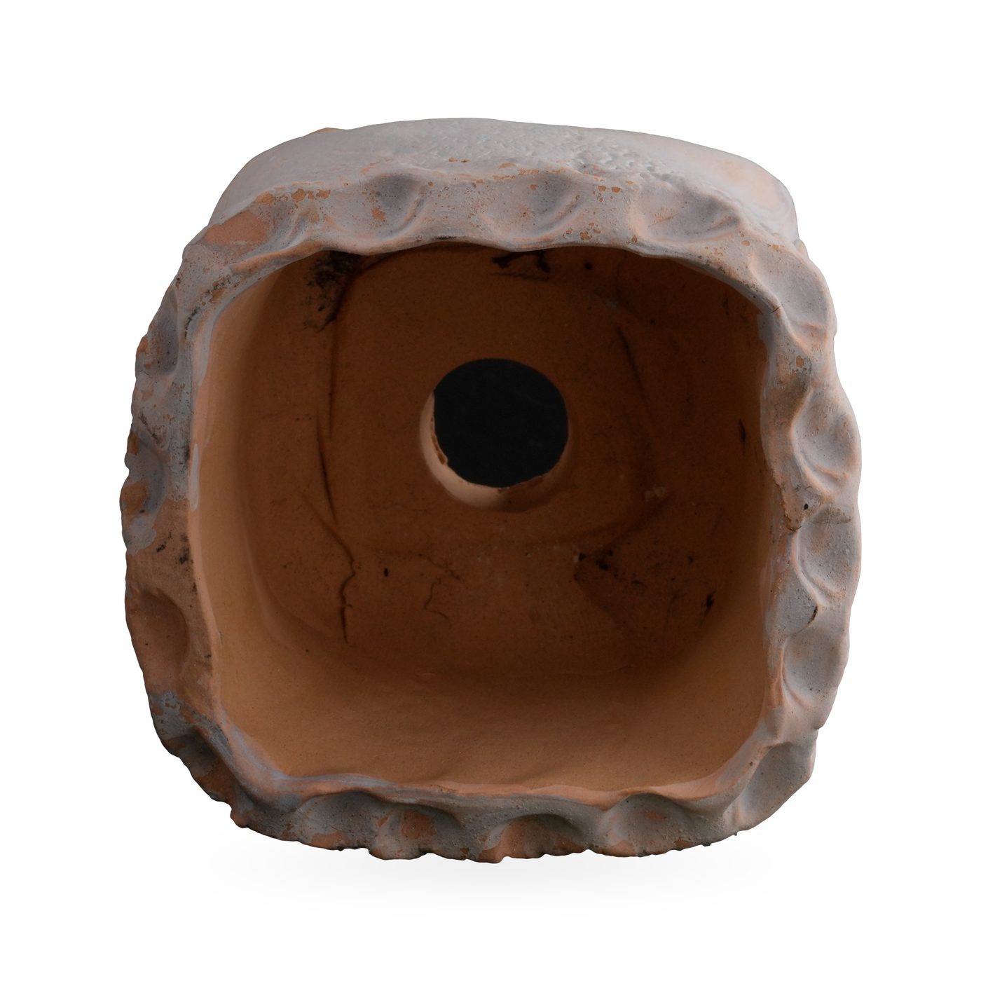Pale white-blue square footed pot with feather-like ridge, round stamped motif and scalloped rim – view 3