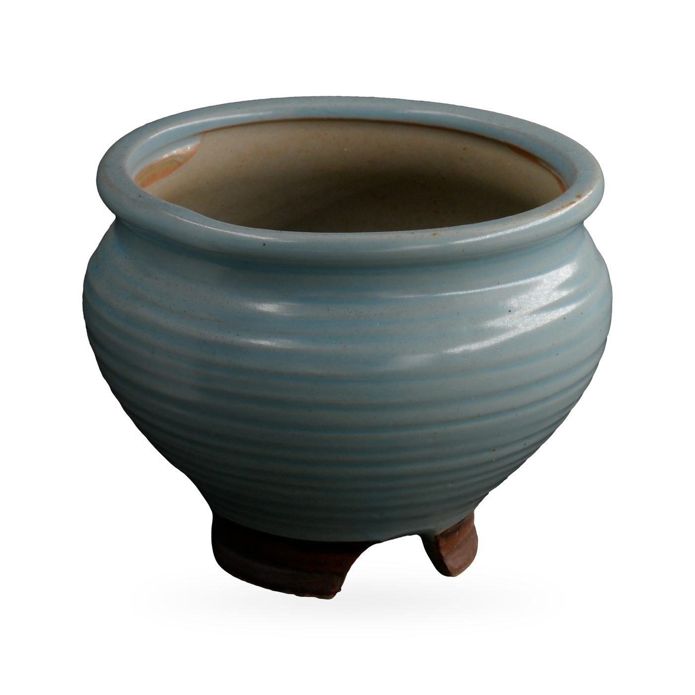 Pale blue ribbed glazed pot with rolled rim on small dark brown feet – view 2