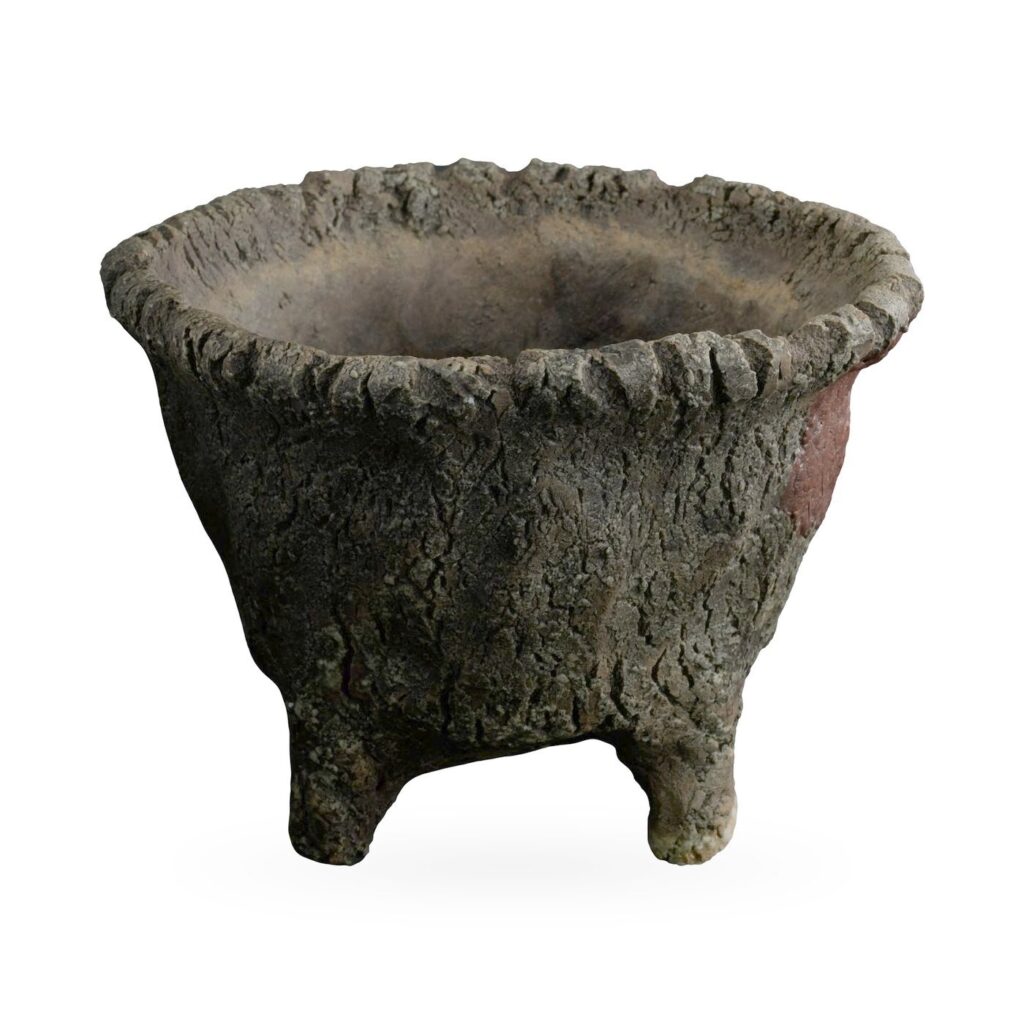 Round charcoal bark-texture footed pot with a terracotta-red accent patch, 12×8cm